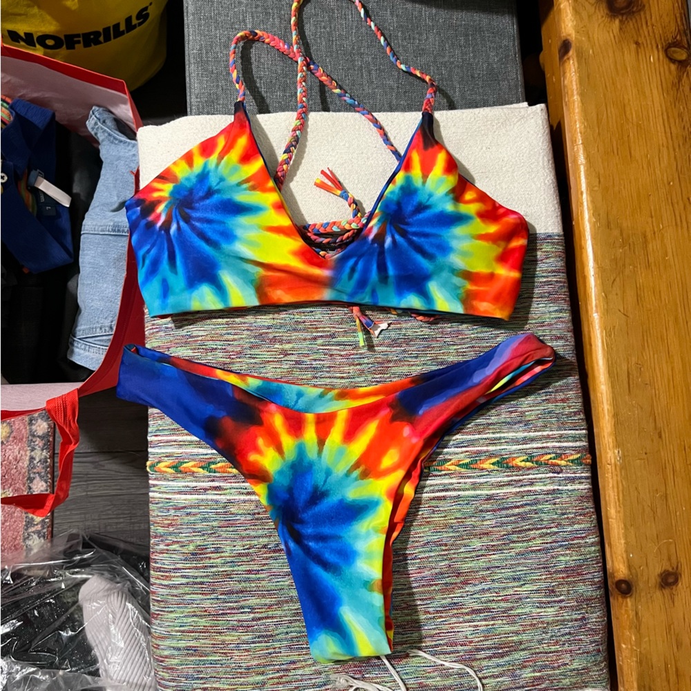 Bikini Bundle - Picture 2 of 9